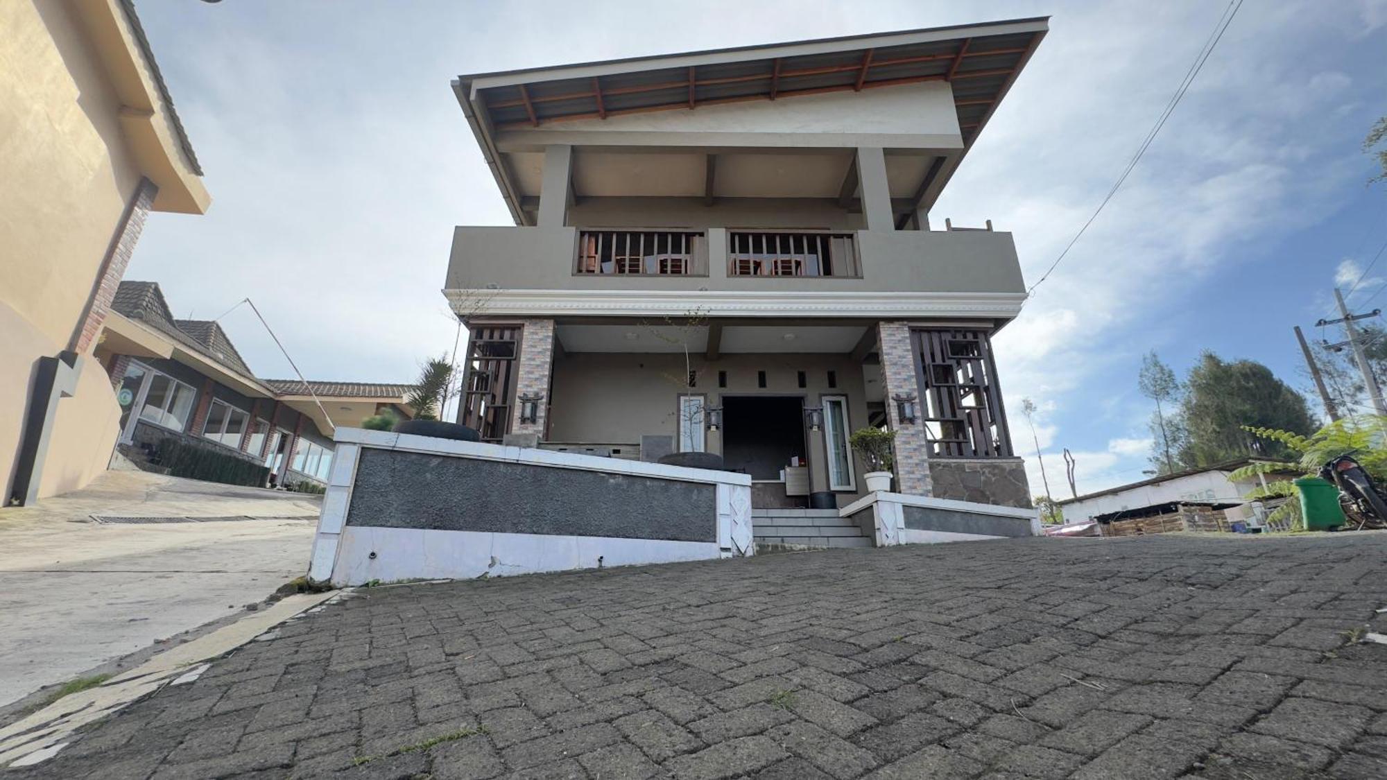 Sky View Bromo Guest House Ngadisari Екстер'єр фото